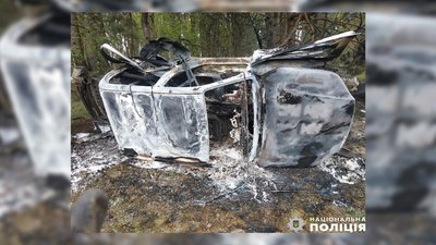 На прикордонні Чернігівщини підірвався автомобіль РЕМ: двоє людей постраждали На прикордонні Чернігівщини підірвався автомобіль РЕМ: двоє людей постраждали