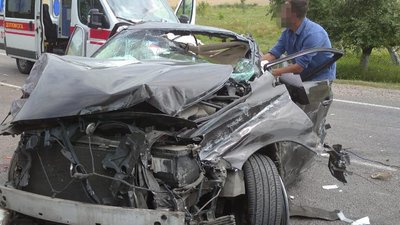 У ДТП на Львівщині травмовано чотирьох осіб: двоє з них неповнолітні У ДТП на Львівщині травмовано чотирьох осіб: двоє з них неповнолітні