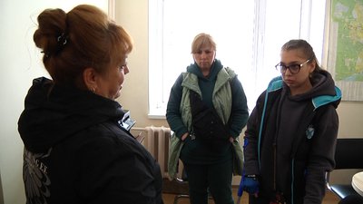 Контролерка, яка оштрафувала дівчину з інвалідністю вибачилася Контролерка, яка оштрафувала дівчину з інвалідністю вибачилася