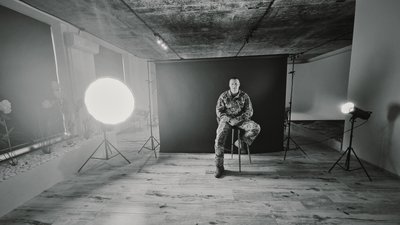 Під час зйомки документального фільму "Українські сапери. Щоденники війни" на Хмельниччині Під час зйомки документального фільму "Українські сапери. Щоденники війни" на Хмельниччині