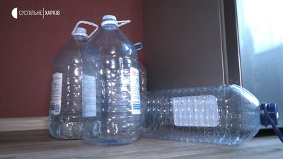 У селищі на Харківщині п'ять днів поспіль немає води: фірма-постачальник не відповідає У селищі на Харківщині п'ять днів поспіль немає води: фірма-постачальник не відповідає