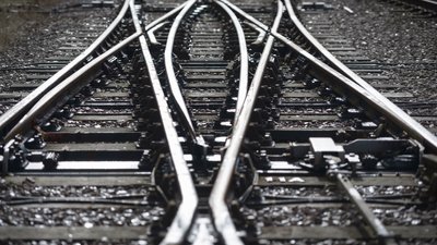 У Харкові засудили двох підлітків за підпали та підготовку теракту на "Укрзалізниці"