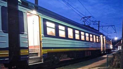 Потяг "Укрзалізниці"