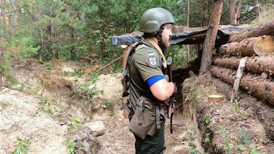 "Мама в частині, і ми мусимо": двоє братів з Волині вслід за матір'ю пішли служити в Нацгвардію "Мама в частині, і ми мусимо": двоє братів з Волині вслід за матір'ю пішли служити в Нацгвардію
