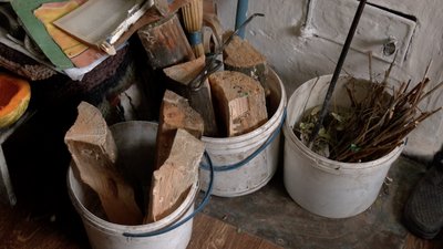На Черкащині переселенцям роздають буржуйки На Черкащині переселенцям роздають буржуйки