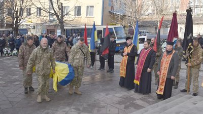 Прощання з бійцем Анатолієм Аркатовим