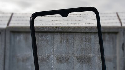 Неповнолітню у Чернігові засудили до 10 років позбавлення волі за державну зраду