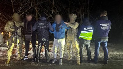 Підозрюють жителя Івано-Франківщини у перправленні чоловіків призовного віку