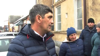 На Волині селяни відстоюють землю, на якій випасають худобу На Волині селяни відстоюють землю, на якій випасають худобу