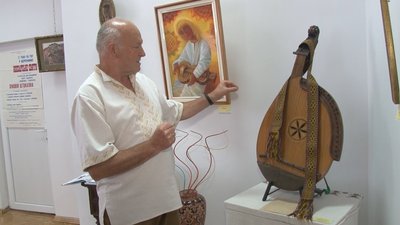 На Тернопільщині зібрали 200 експонатів до сторіччя бандуриста Зіновія Штокалка