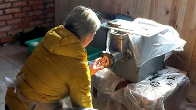 У Сумах волонтери готують корм для близько 200 собак і котів, які залишились в місті У Сумах волонтери готують корм для близько 200 собак і котів, які залишились в місті
