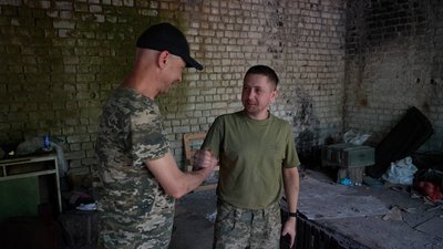Військові, 10 місяців на позиціях, 128 ОВМБр, оточення, війна