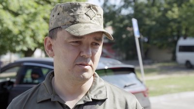 Офіцер мобілізаційного відділення Чернігівського обласного ТЦК та СП Дмитро Шкурат Офіцер мобілізаційного відділення Чернігівського обласного ТЦК та СП Дмитро Шкурат