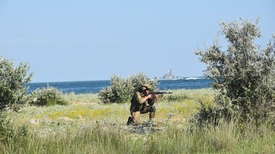 Висадка десанту та напад ворога: як минули збори та навчання ВМС в Чорному морі Висадка десанту та напад ворога: як минули збори та навчання ВМС в Чорному морі