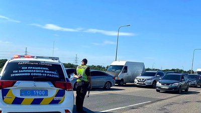 Нічна злива в Одесі: рух транспорту частково відновили