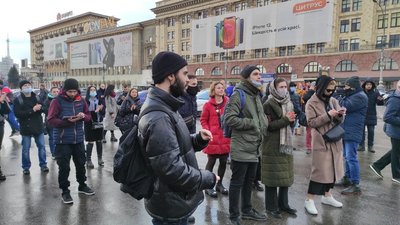 "Тидищ за права": працівники театрів вийшли з концертом у центр Харкова "Тидищ за права": працівники театрів вийшли з концертом у центр Харкова