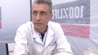 Укласти декларацію та здати тест: в Одеському волонтерському центрі запрацював медпункт для переселенців Укласти декларацію та здати тест: в Одеському волонтерському центрі запрацював медпункт для переселенців