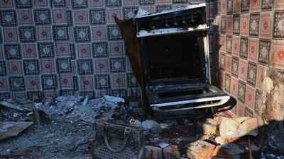 Зруйнований вибухом будинок на Хуторському в Одесі почали ремонтувати Зруйнований вибухом будинок на Хуторському в Одесі почали ремонтувати