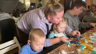 Діана Віль із дітьми Діана Віль із дітьми