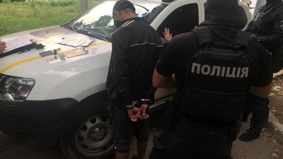 Правоохоронці в Ужгороді затримали юнака за збут амфетаміну