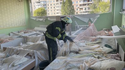Артбстріл Харкова 9 вересня. Російські окупанти майже знищили дитсадок: фоторепортаж Артбстріл Харкова 9 вересня. Російські окупанти майже знищили дитсадок: фоторепортаж