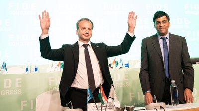 Росіянина Дворковіча переобрали на пост президента Міжнародної федерації шахів: його суперником був українець