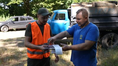 На Кіровоградщині заготовляють дрова на зиму. Які ціни та попит На Кіровоградщині заготовляють дрова на зиму. Які ціни та попит