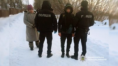 Крадіжки на Чернігівщині: викрав у пенсіонерки 10 тисяч гривень та банківську картку