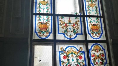 Пошкоджені вітражі в Харківському художньому музеї Пошкоджені вітражі в Харківському художньому музеї