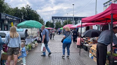 На споживчих ринках Волині подорожчали фрукти На споживчих ринках Волині подорожчали фрукти