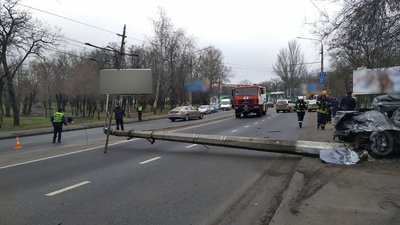 ДТП у Миколаєві. Рух транспорту в Соляні заблокований ДТП у Миколаєві. Рух транспорту в Соляні заблокований