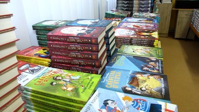 Дві тисячі нових книжок надійшли до міської централізованої бібліотечної мережі "ЛІТтера" у Житомирі Дві тисячі нових книжок надійшли до міської централізованої бібліотечної мережі "ЛІТтера" у Житомирі
