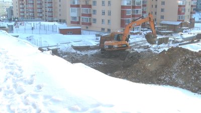 Мешканці будинку у Хмельницькому, біля якого стався зсув ґрунту, просять заборонити нове будівництво