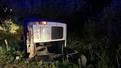 Перекинувся мікроавтобус Перекинувся мікроавтобус