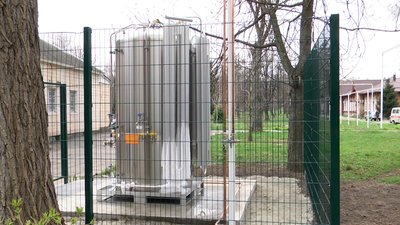 У Житомирі у лікарні №1 встановили 2-тонний резервуар для рідкого кисню У Житомирі у лікарні №1 встановили 2-тонний резервуар для рідкого кисню