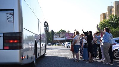 Друга група дітей українських військових вирушила на відпочинок до Європи
