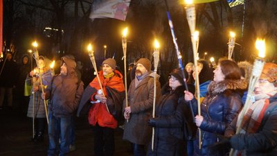 У Дніпрі до Дня Соборності провели акцію «Живий ланцюг єдності» (ФОТО) У Дніпрі до Дня Соборності провели акцію «Живий ланцюг єдності» (ФОТО)