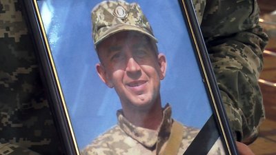 У Луцьку попрощалися з військовим медиком Олександром Кулею