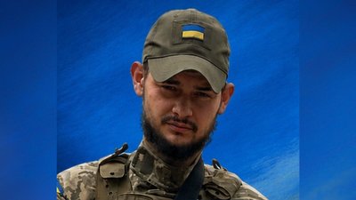 Андрій Старіков