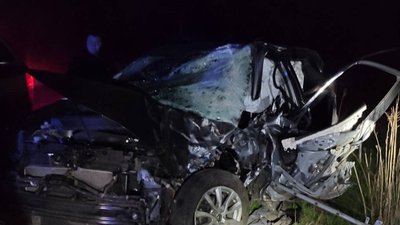 ДТП на Дніпропетровщині: травмованого водія деблокували з понівеченої автівки ДТП на Дніпропетровщині: травмованого водія деблокували з понівеченої автівки