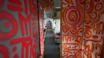 Art squat WAGON Art squat WAGON