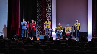 "Вкрадені українські пісні": в Черкасах відбувся доброчинний концерт на підтримку ЗСУ "Вкрадені українські пісні": в Черкасах відбувся доброчинний концерт на підтримку ЗСУ