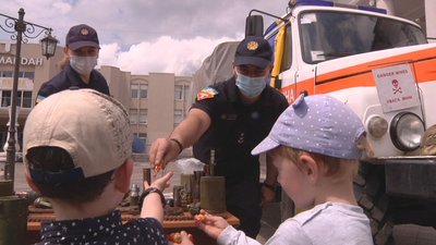 Дніпропетровщина долучилася до благодійної акції "Врятуємо Алісу Шевчик!" Дніпропетровщина долучилася до благодійної акції "Врятуємо Алісу Шевчик!"