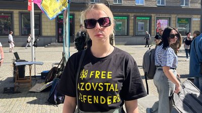 У Дніпрі влаштували акцію "Не мовчи! Полон вбиває" У Дніпрі влаштували акцію "Не мовчи! Полон вбиває"
