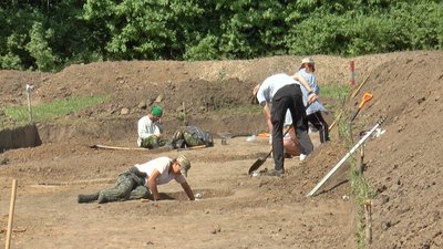 Територія розкопок на "Більському городищі" Територія розкопок на "Більському городищі"