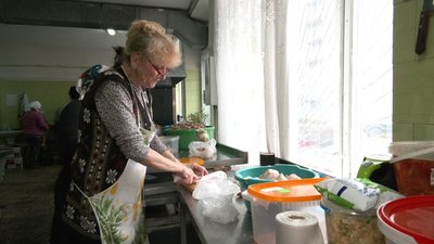 У Черкасах дві сотні кухарів готують їжу для військових