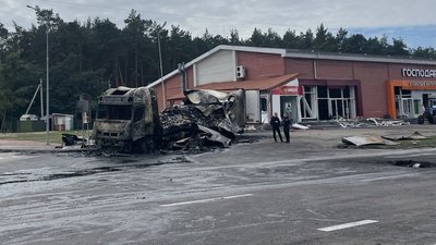 Ягодин, АЗС, фури, кордон з Польщею