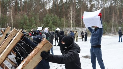 На Чернігівщині силовики тренувалися запобіганню прориву кордону з Білоруссю На Чернігівщині силовики тренувалися запобіганню прориву кордону з Білоруссю