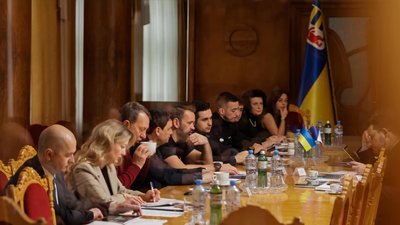 На Закарпаття приїхав уповноважений президента Франції П’єр Ельброн На Закарпаття приїхав уповноважений президента Франції П’єр Ельброн