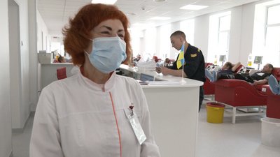 Курсанти університету цивільного захисту з Харкова, які навчаються в Черкасах, здали кров для армії